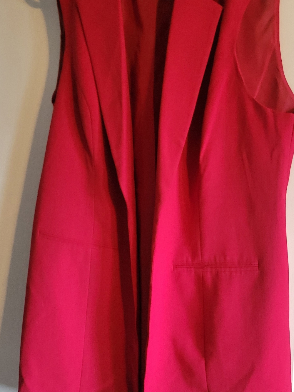 Suzy Shier Sleeveless Longline Vest in Bright Pink